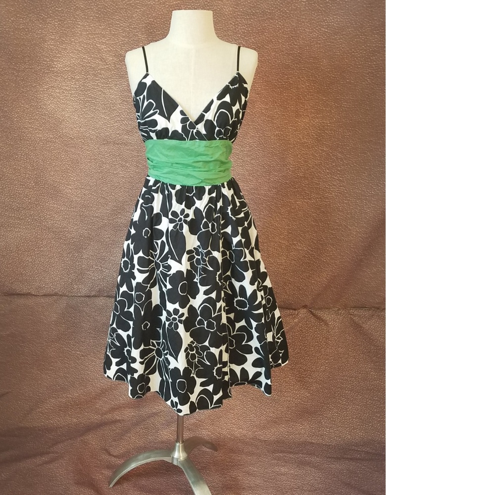 Max Studio 100% cotton sundress 👗👗👗